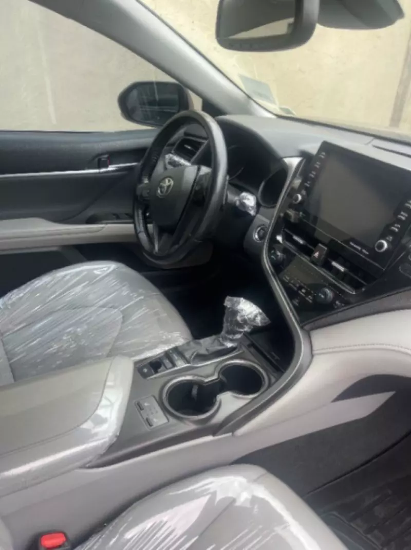 Toyota camry   - 2021