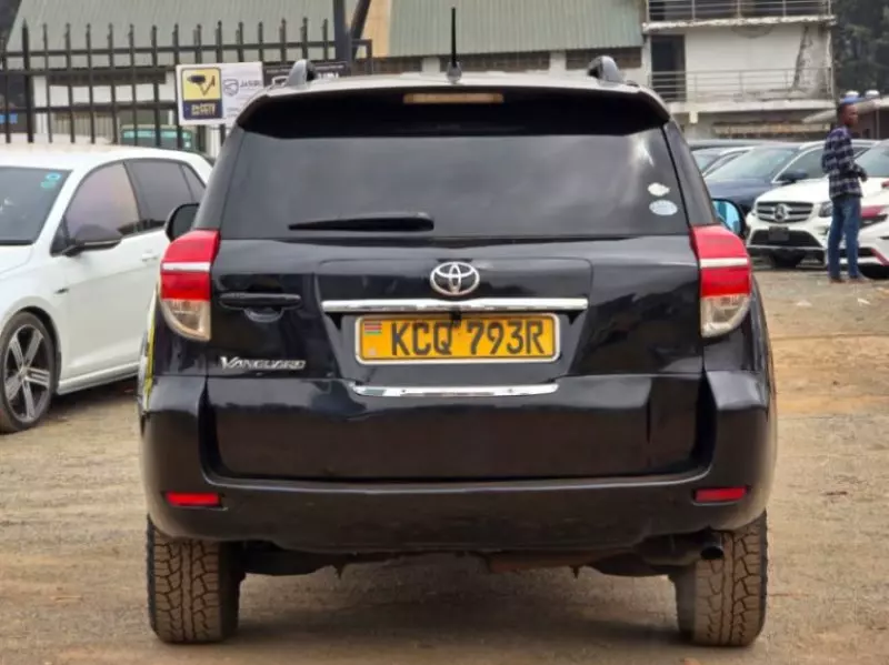 Toyota Vanguard    - 2012