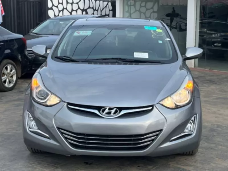Hyundai Elantra   - 2015