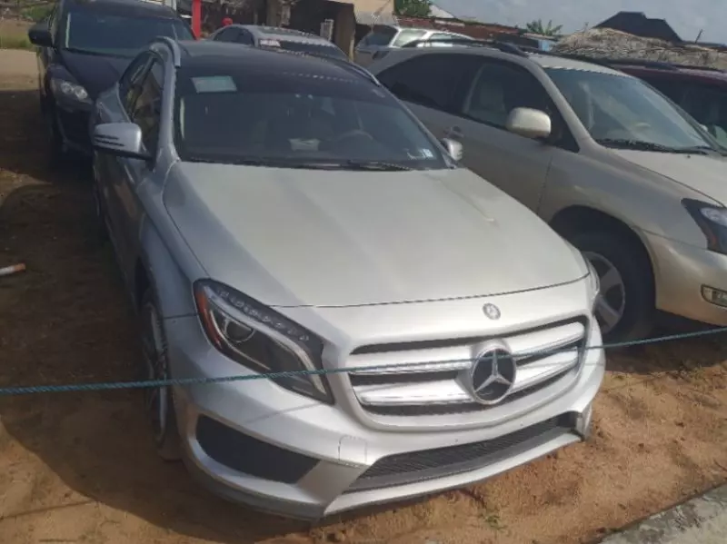 Mercedes-Benz GLA 250