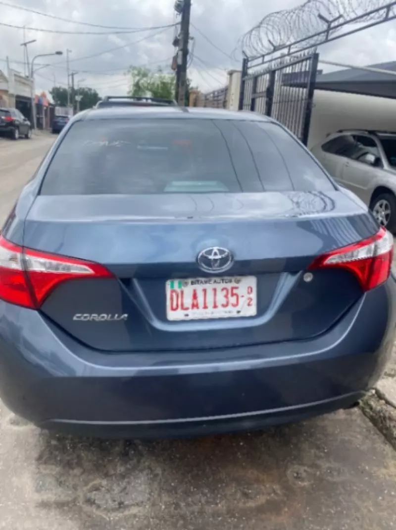 Toyota Corolla   - 2015