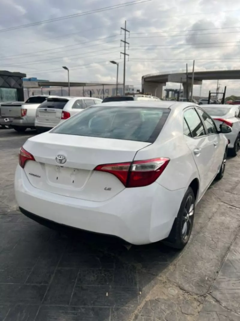 Toyota Corolla   - 2013