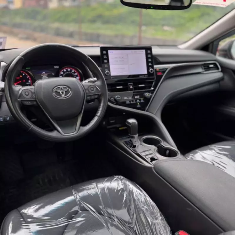 Toyota Camry   - 2022