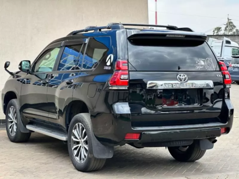Toyota Landcruiser Prado   - 2019