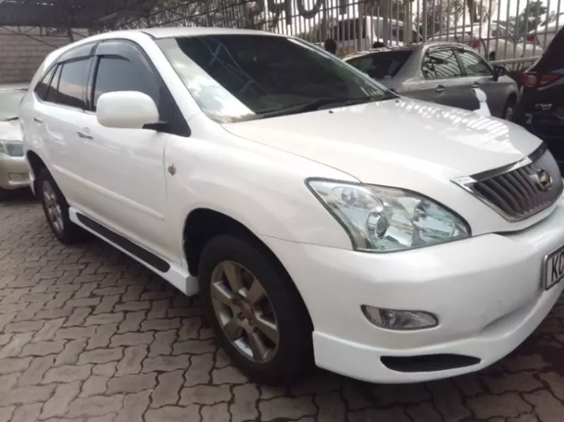 Toyota Harrier   - 2008