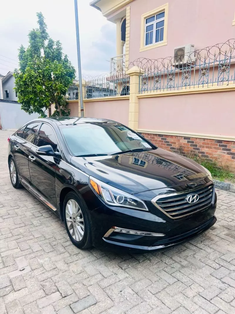 Hyundai Sonata   - 2015