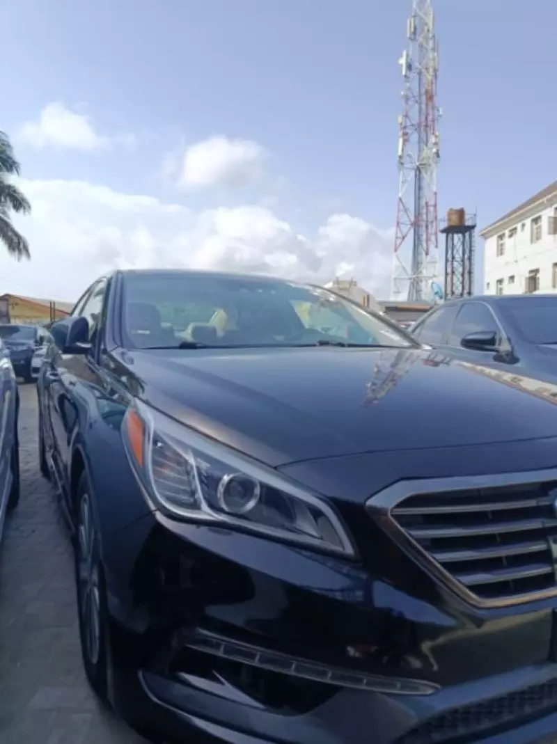 Hyundai Sonata   - 2016