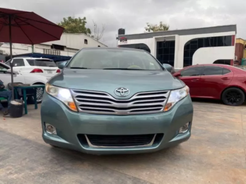 Toyota Venza   - 2010
