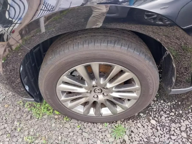 Toyota Harrier   - 2017