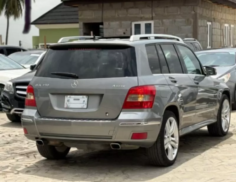 Mercedes-Benz GLK-Class - 2012