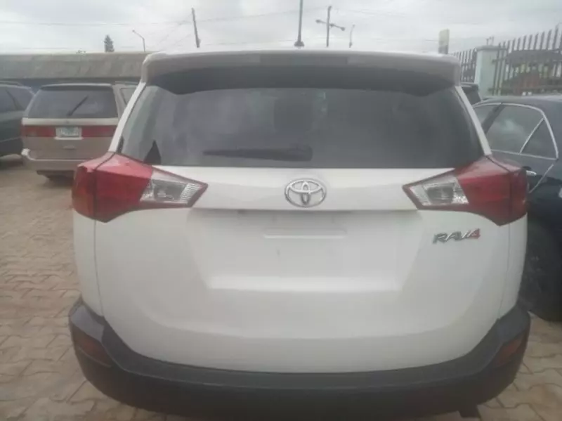 Toyota RAV4   - 2015