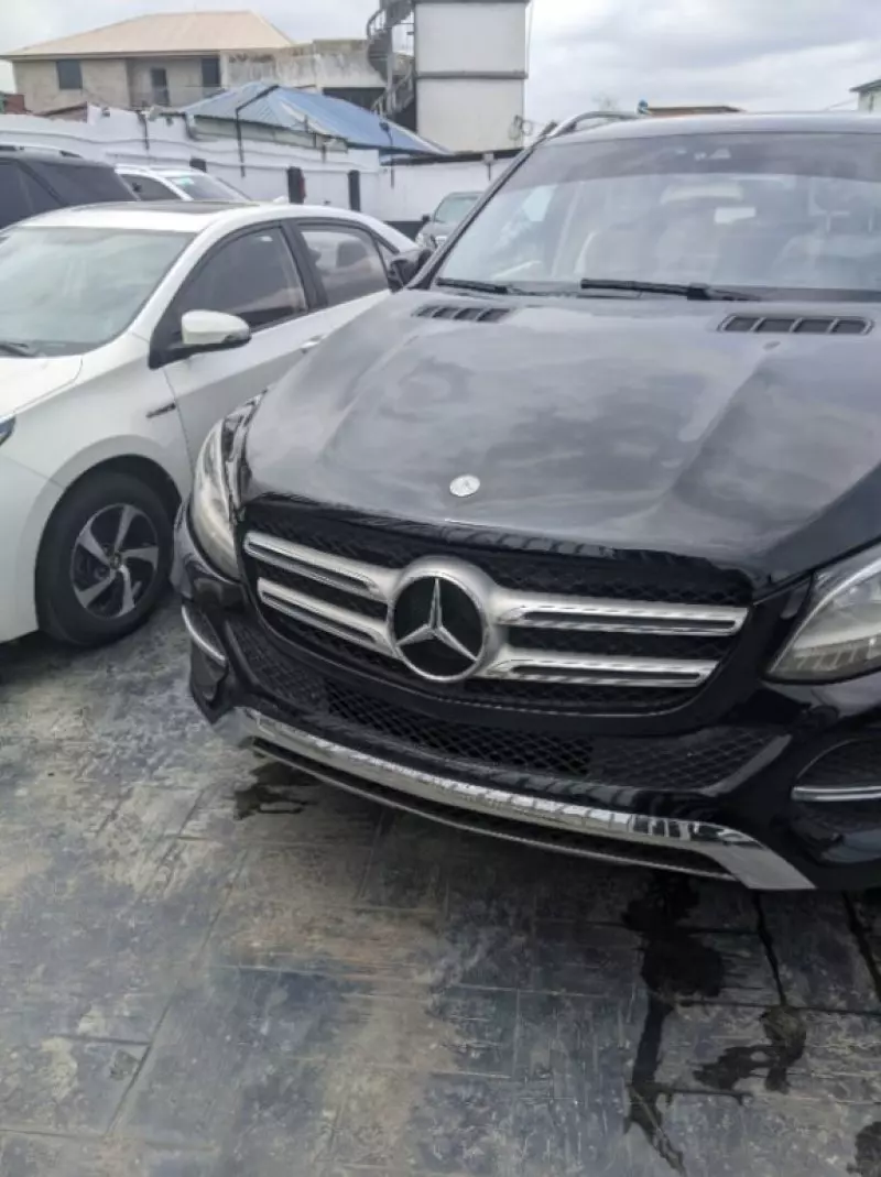 Mercedes-Benz GLE 350   - 2017