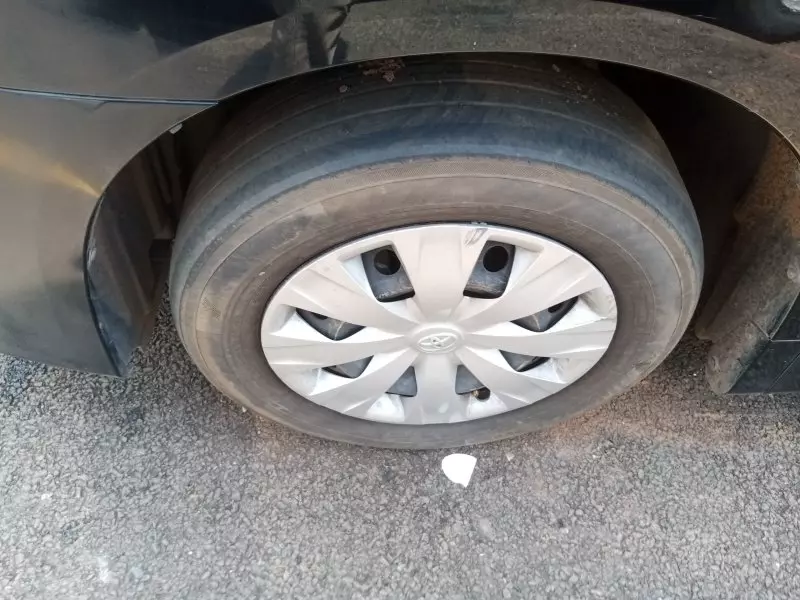 Toyota Noah   - 2012