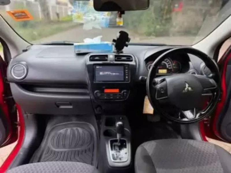 Mitsubishi Mirage   - 2017