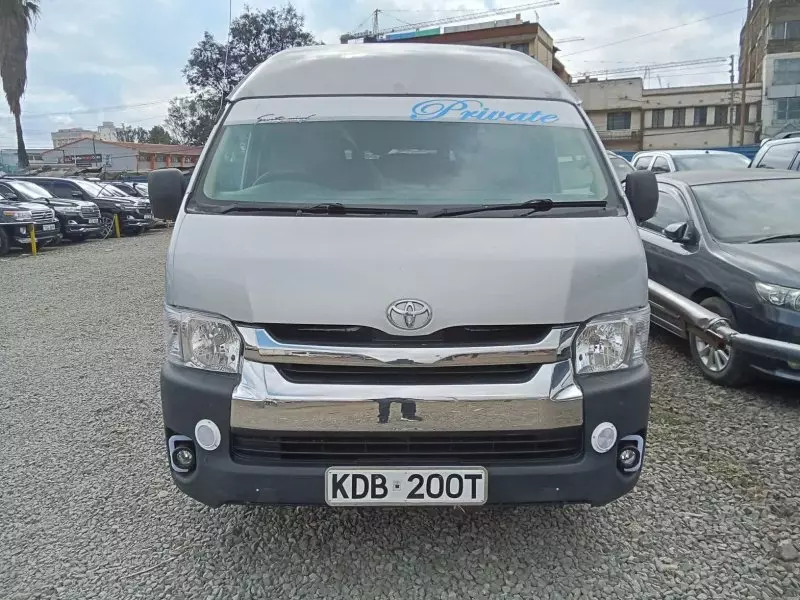 Toyota Hiace   - 2014
