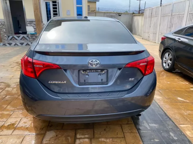 Toyota Corolla   - 2017