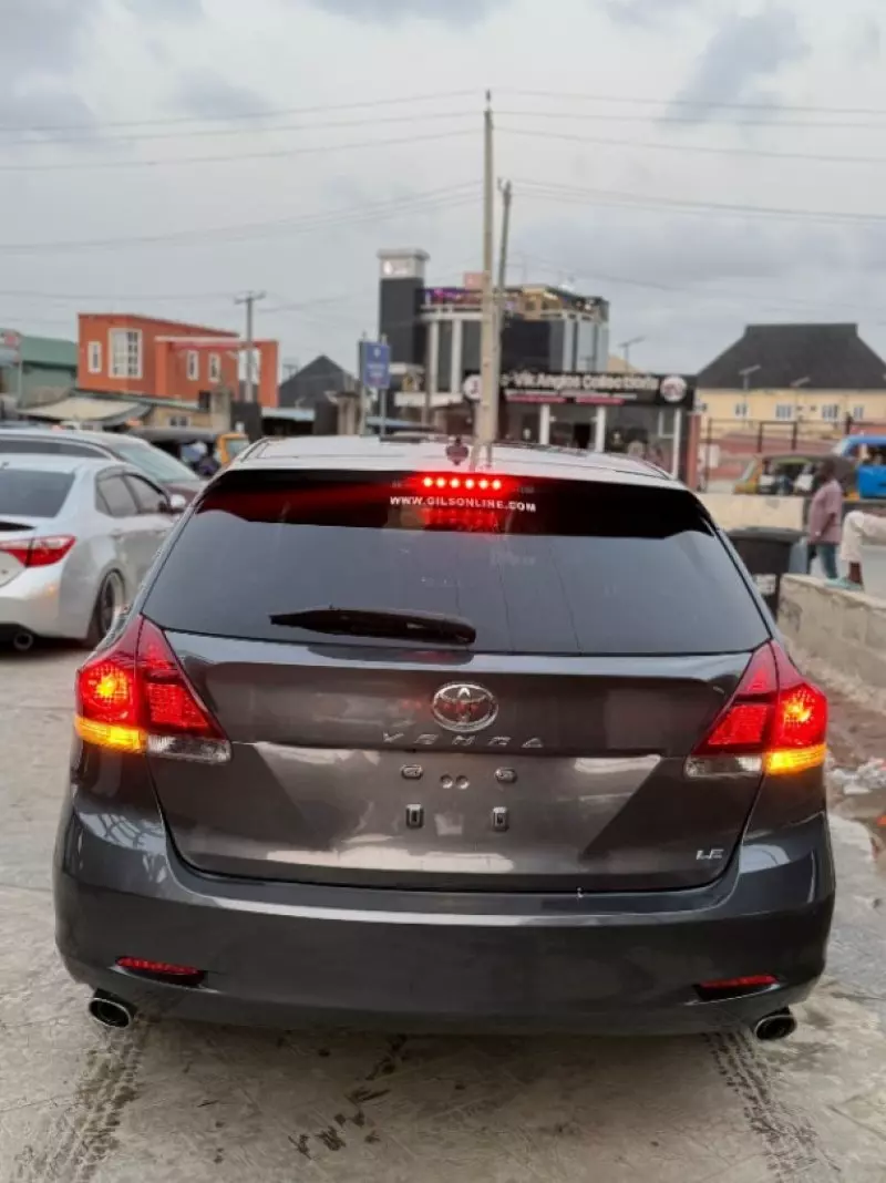 Toyota Venza   - 2014