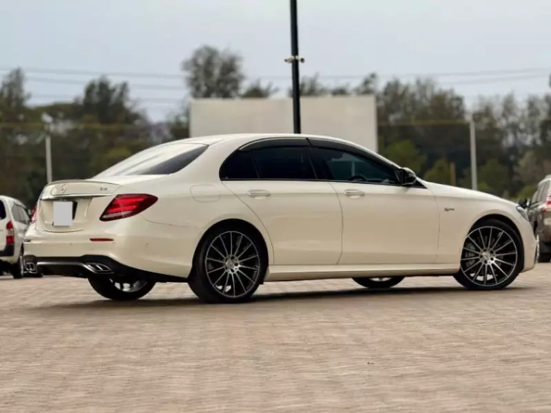Mercedes-Benz E 43 AMG   - 2017