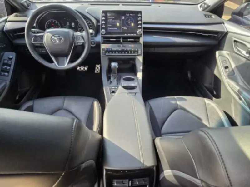 Toyota Avalon   - 2022