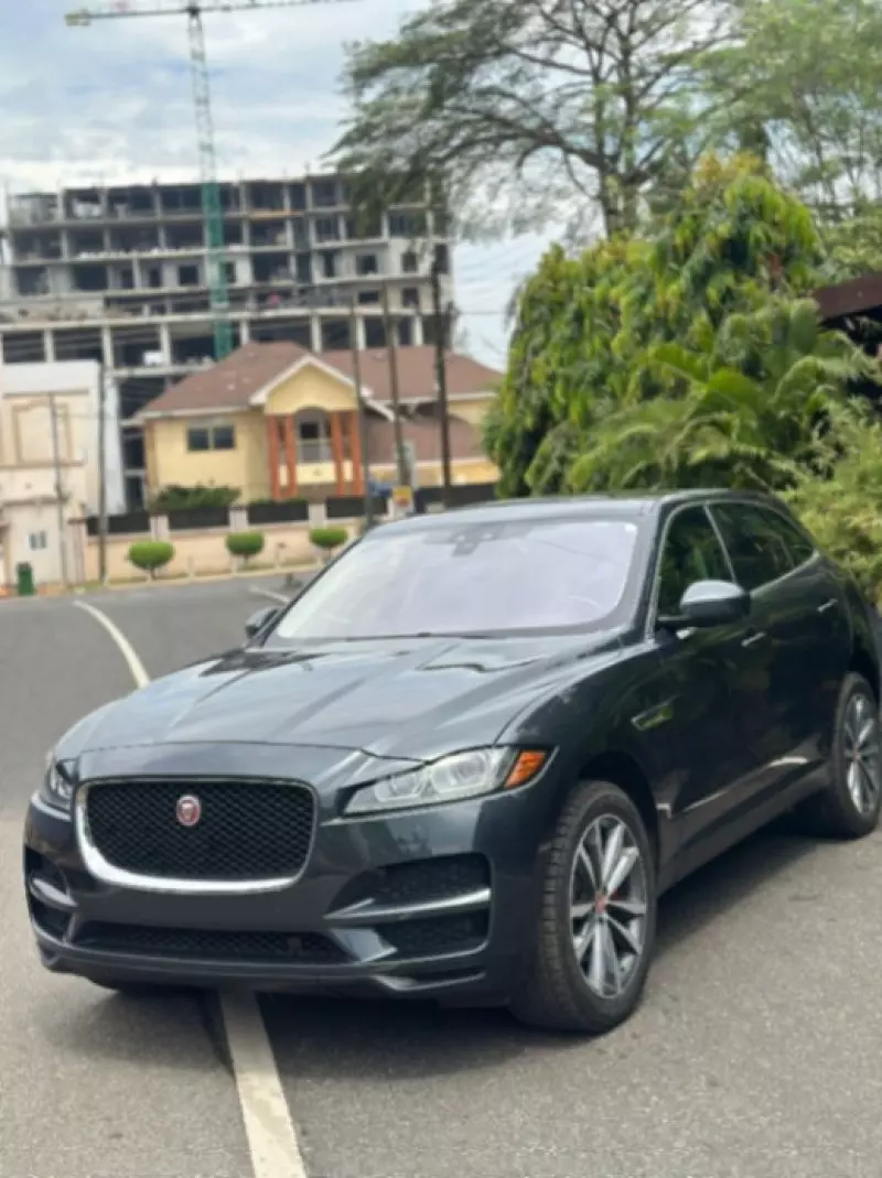 Jaguar F-Pace