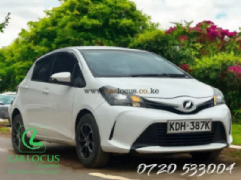 Toyota Vitz   - 2015