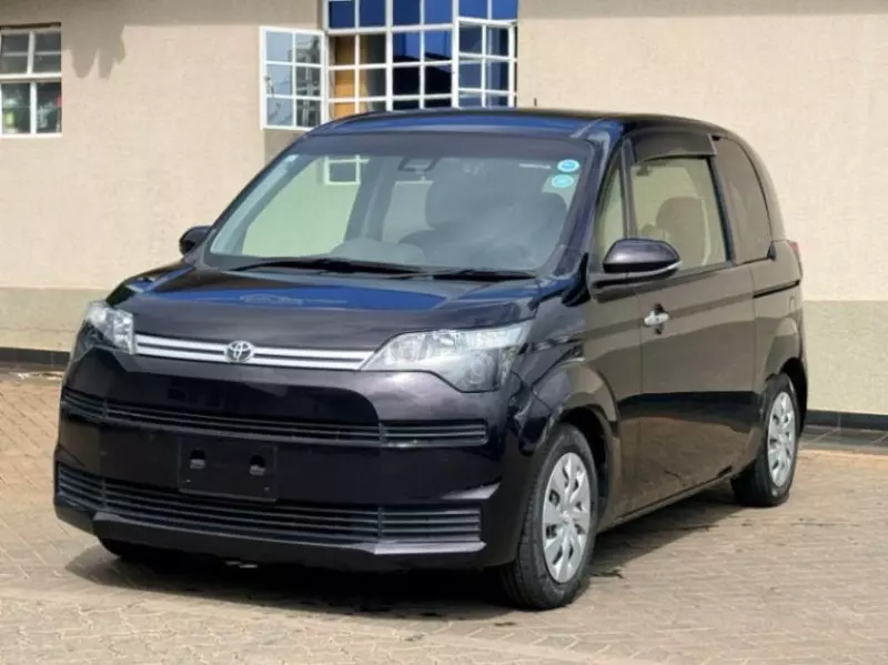 Toyota Spade    - 2019