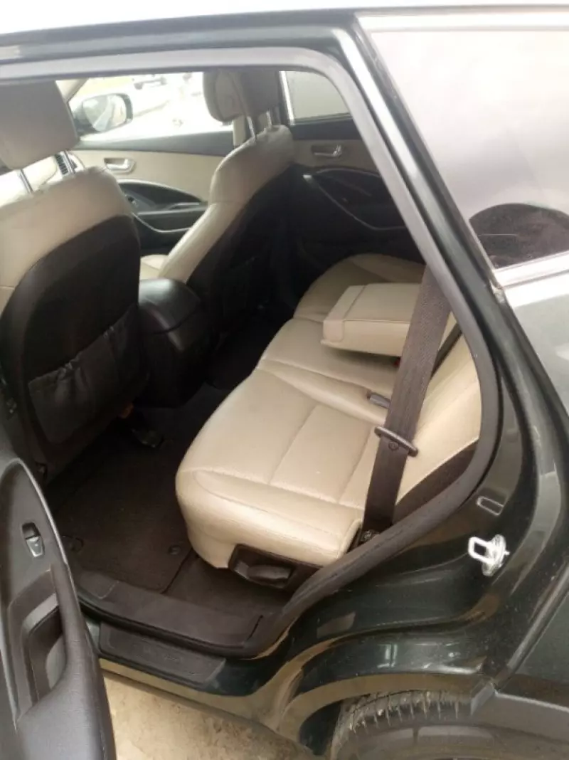 Hyundai Santa FE   - 2014