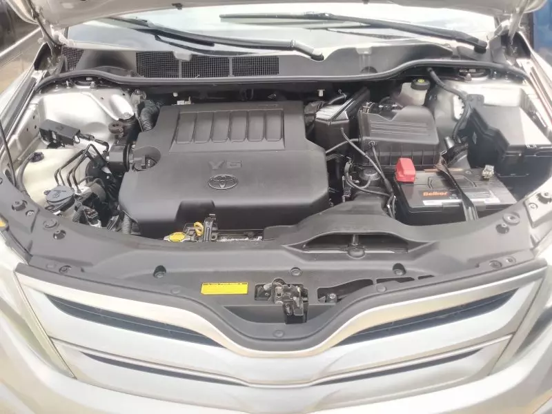 Toyota Venza   - 2013