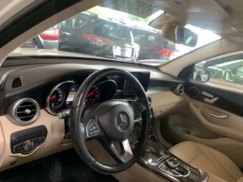 Mercedes-Benz GLC 300   - 2018