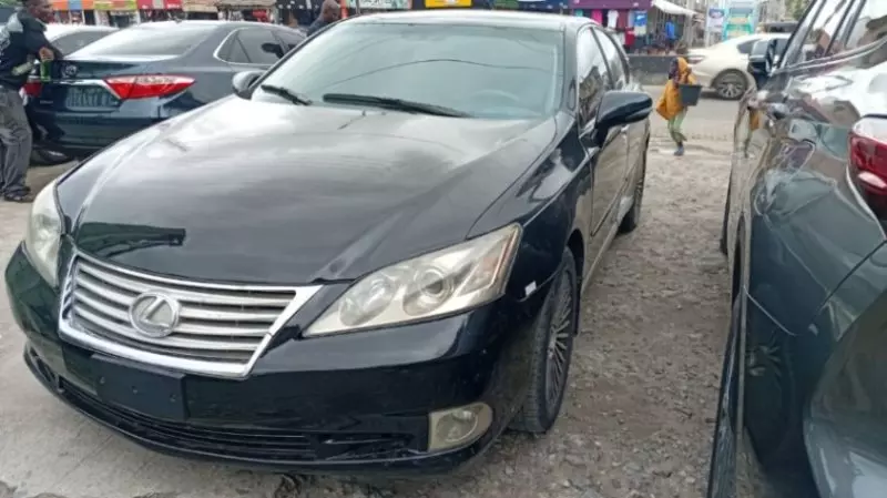 Lexus ES 350   - 2011