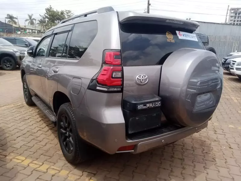 Toyota Landcruiser Prado   - 2018