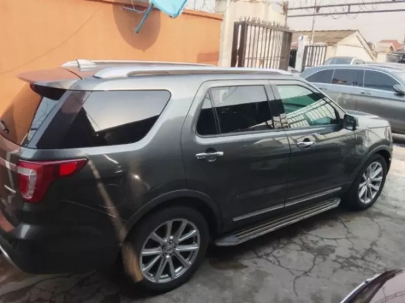 Ford Explorer LTD 3.5L