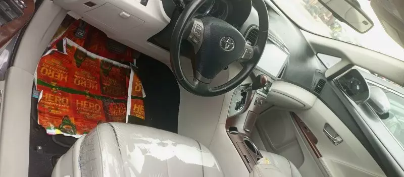 Toyota Venza   - 2011