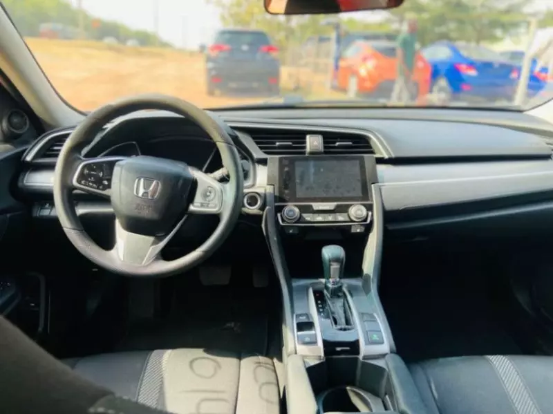 Honda Civic   - 2016