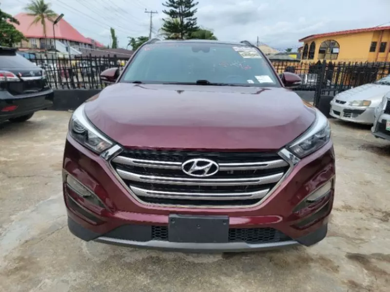Hyundai Tucson   - 2016