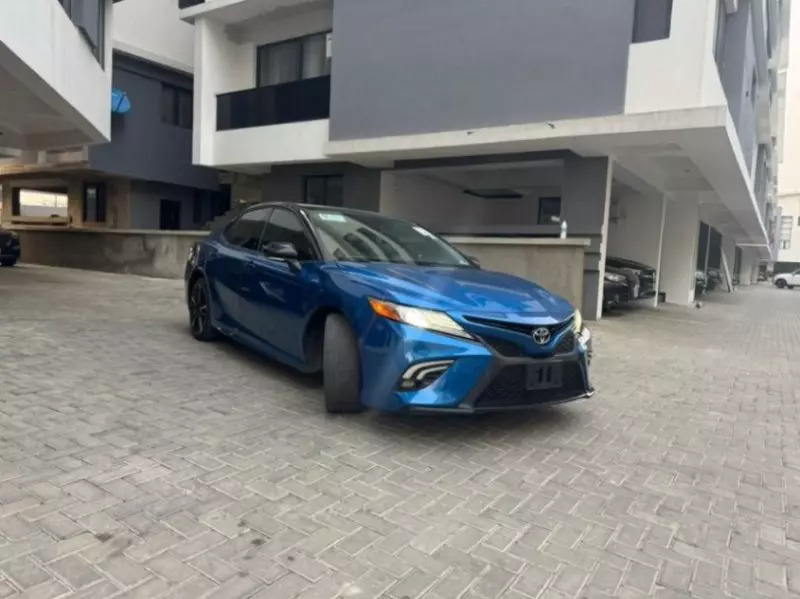 Toyota Camry   - 2019