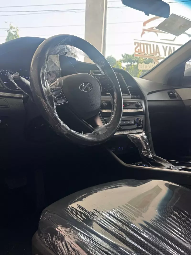 Hyundai Sonata   - 2018