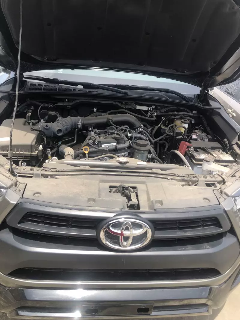 Toyota Hilux    - 2022