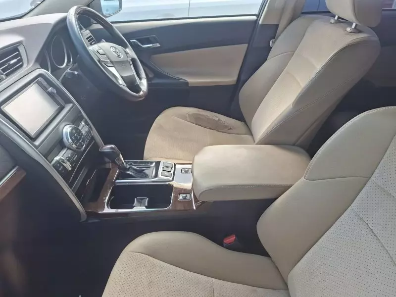 Toyota Mark X   - 2013