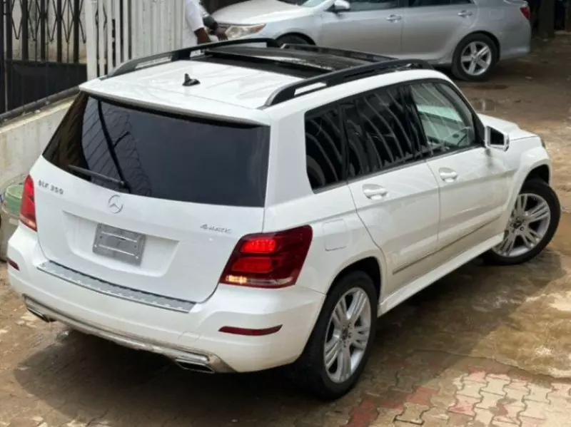 Mercedes-Benz GLK 350   - 2014