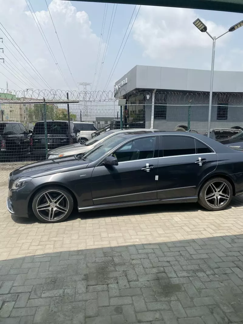 Mercedes-Benz E 350   - 2012
