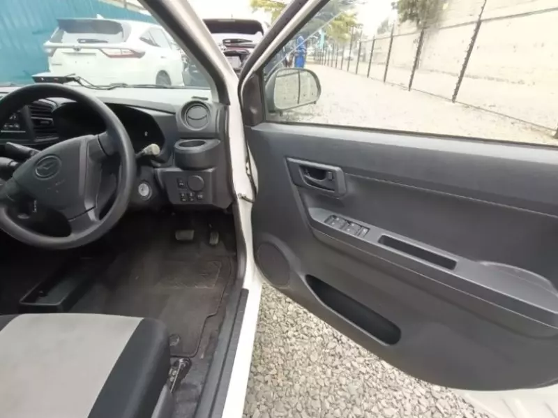 Daihatsu Mira    - 2018
