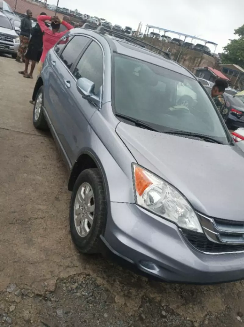 Honda CR-V   - 2010