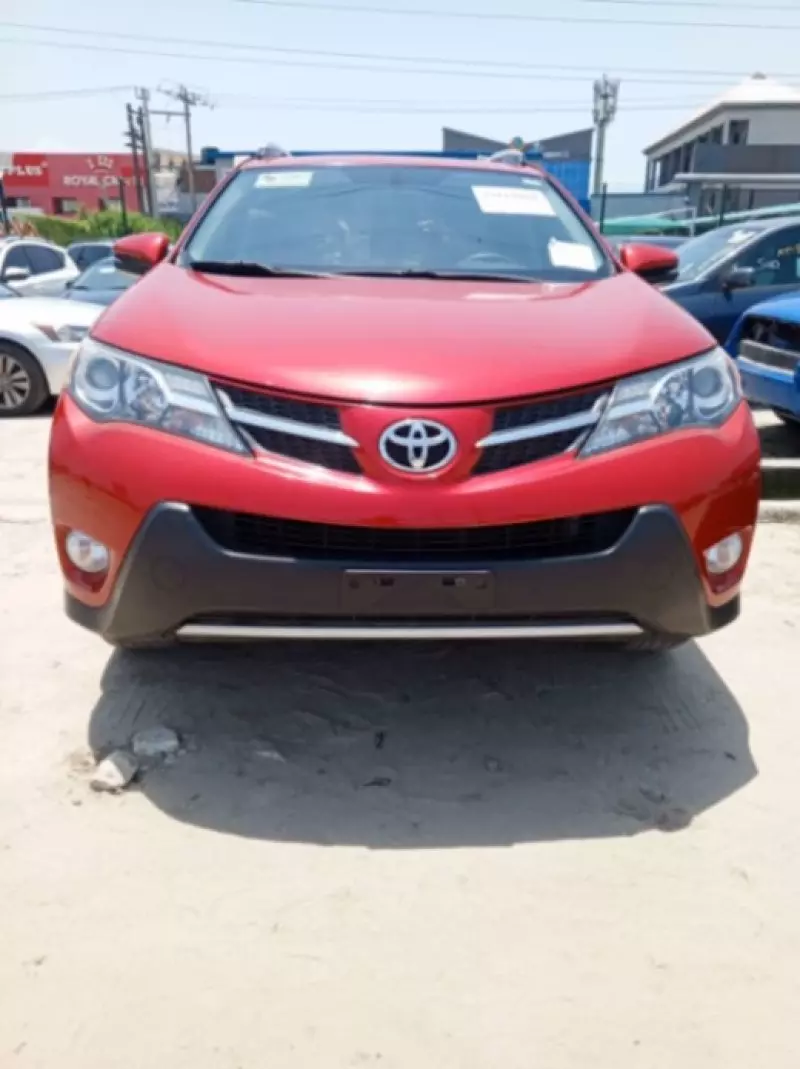 Toyota RAV4   - 2015