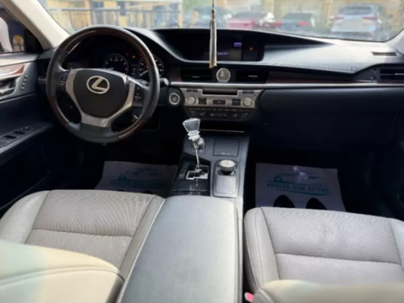 Lexus ES 350   - 2014