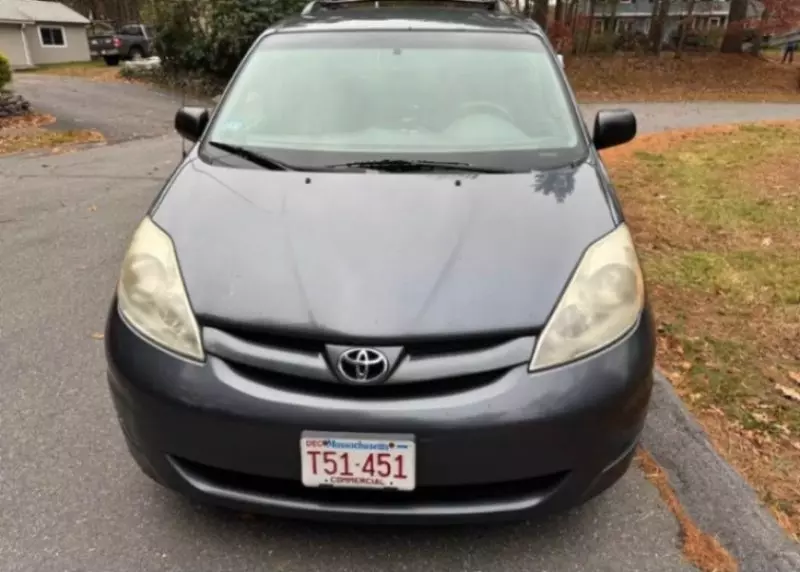 Toyota Sienna   - 2008