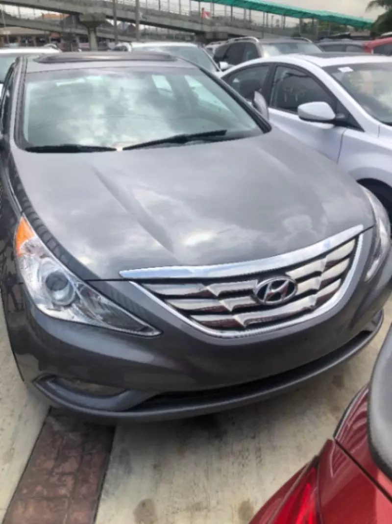 Hyundai SONATA 2,0L BVA / Cuir Luxury   - 2013
