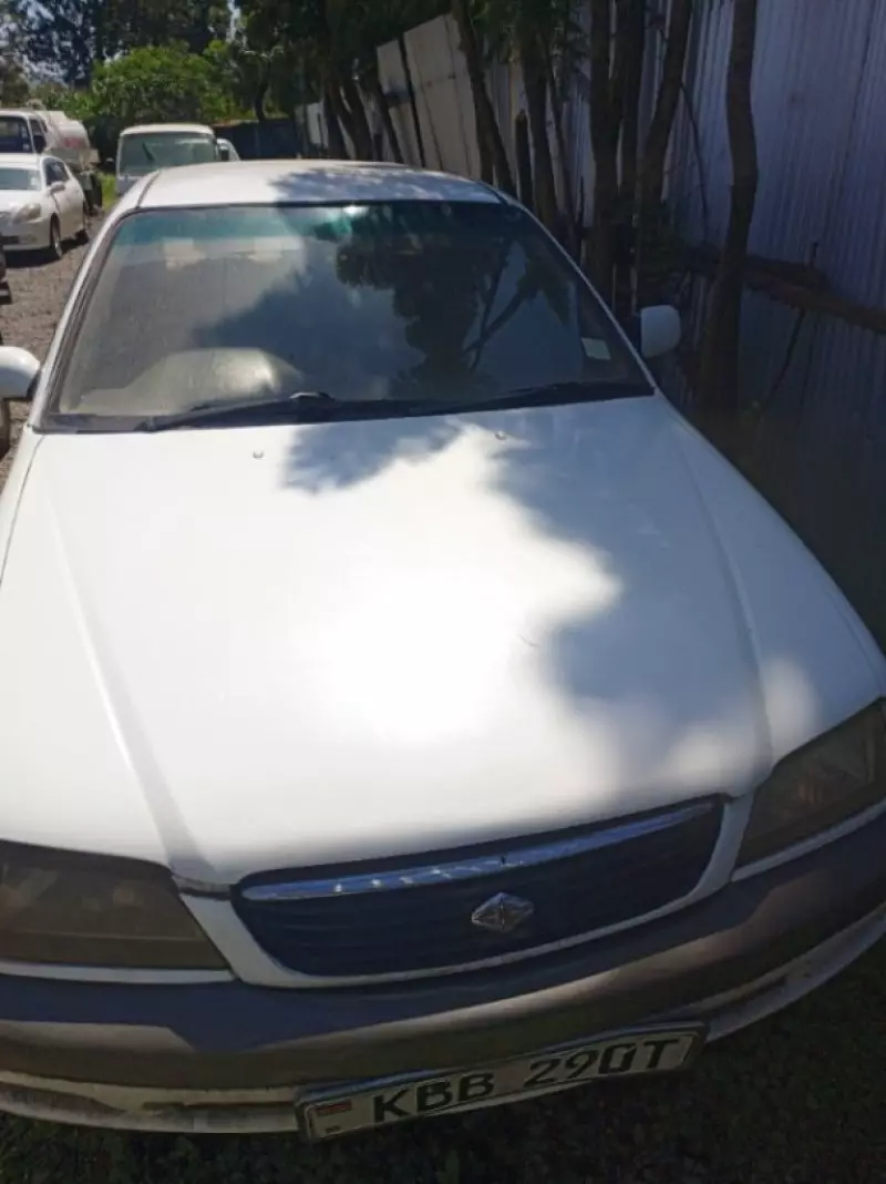 Toyota Premio    - 2000