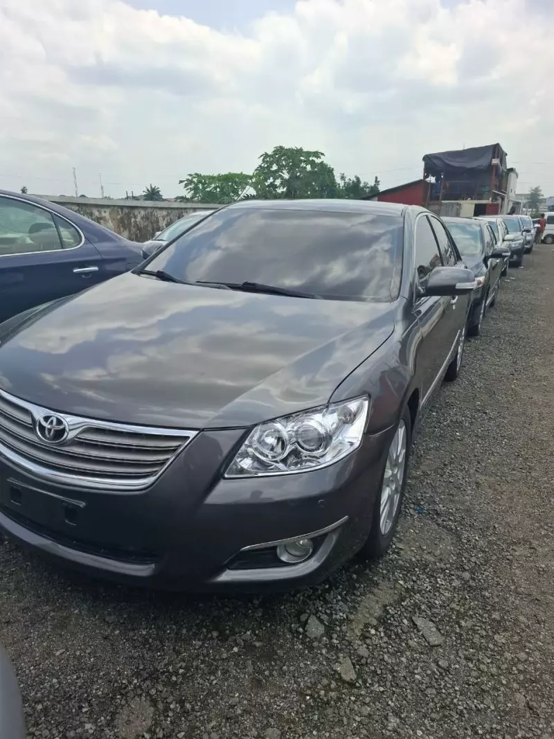Toyota Camry   - 2008