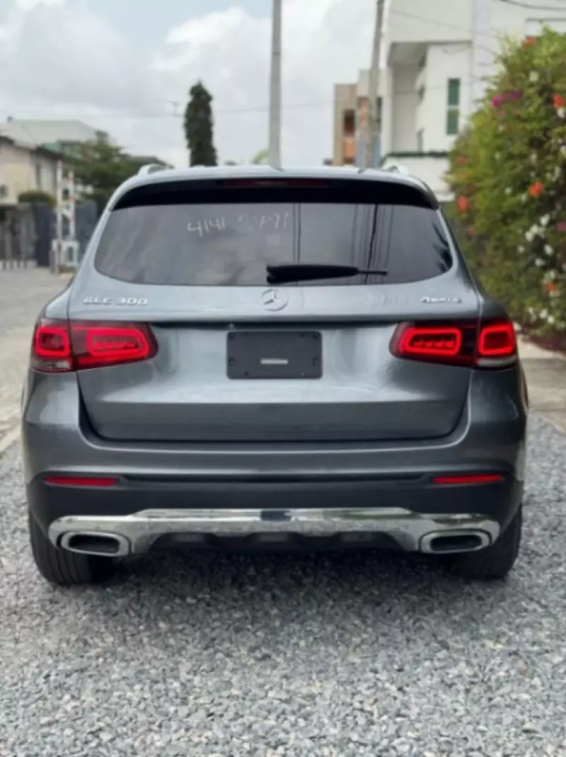 Mercedes-Benz GLC 300   - 2021
